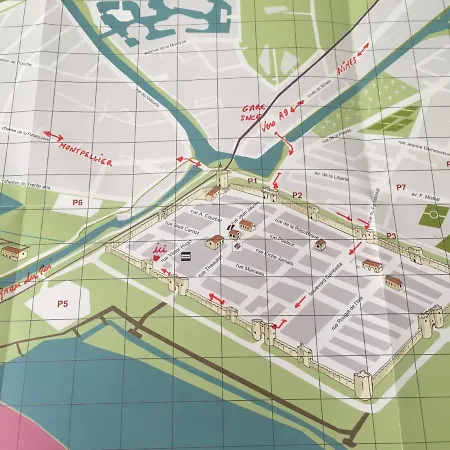 O 36 Rempart Sud 에그모르트