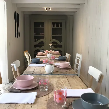 O 36 Rempart Sud B&B 에그모르트