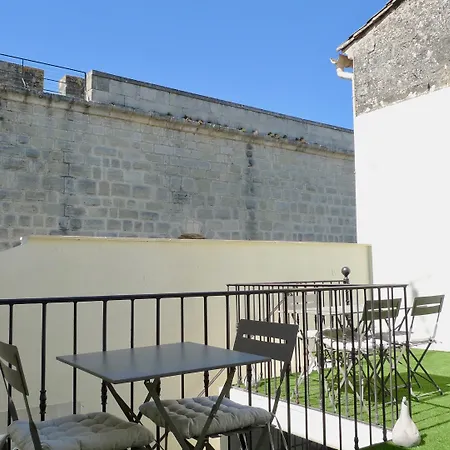 B&B O 36 Rempart Sud 에그모르트