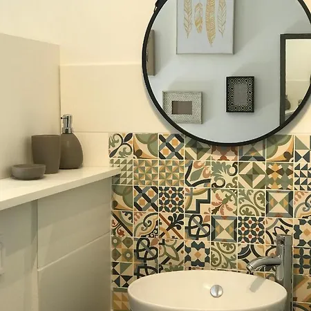 O 36 Rempart Sud Bed & Breakfast Aigues-Mortes