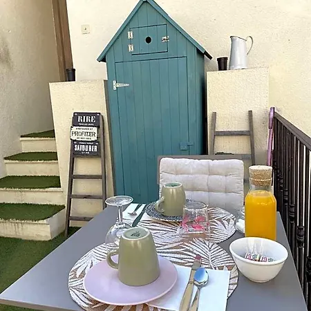 ô 36 Rempart Sud Couette-café Aigues-Mortes
