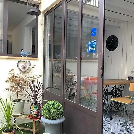 Couette-café ô 36 Rempart Sud Aigues-Mortes